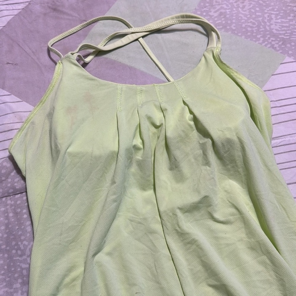 Lululemon top - Picture 2 of 4